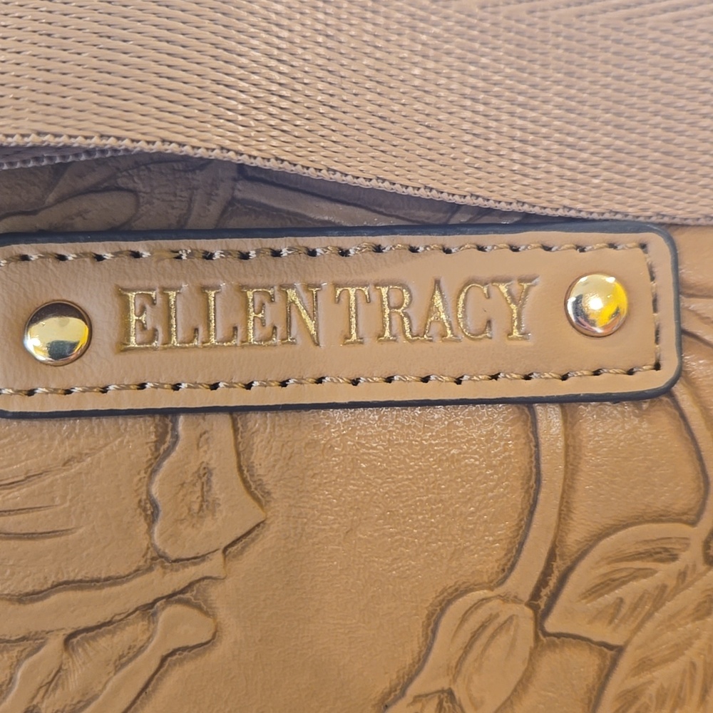 Ellen Tracy Floral Embossed Weekender Travel Bag NWT Beige Taupe - Picture 5 of 12